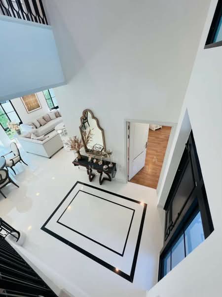 Nantawan Rama 9 - New Krungthepkreetha, Bangkok, Saphan Sung, Bangkok, 4 Bedrooms, 385 sqm, Single Detached House For Sale, by Natthida Thianchaianan, 500377899 - DDproperty.com