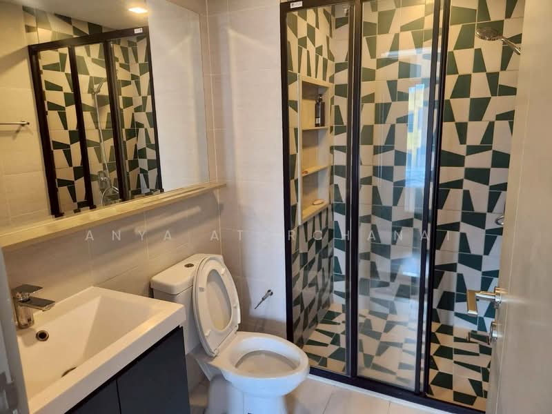 The Base Sukhumvit 50, Bangkok, Soi Roem Charoen 1, Sukhumvit 50 Road, Phra Kanong, Khlong Toei, Bangkok, 2 Bedrooms, 46 sqm, Condo For Rent, by Anya Atarchanai, 500377900 - DDproperty.com