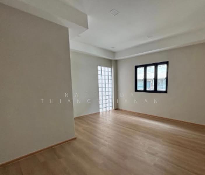3-BR Townhouse, Bangkok, Bang Na Nuea, Bang Na, Bangkok, 3 Bedrooms, 151 sqm, Townhouse For Rent, by Natthida Thianchaianan, 500377910 - DDproperty.com