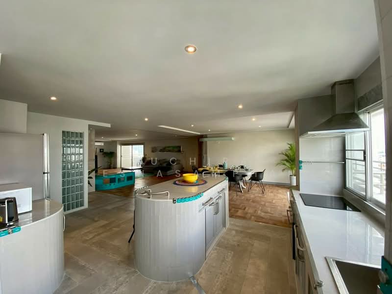 Regent On The Park 3, Bangkok, 185 Soi Sukhumvit 39 Sukhumvit Road, Khlong Tan Nua, Watthana, Bangkok, 3 Bedrooms, 255 sqm, Condo For Rent, by Suchira Teshasamphan, 500377982 - DDproperty.com