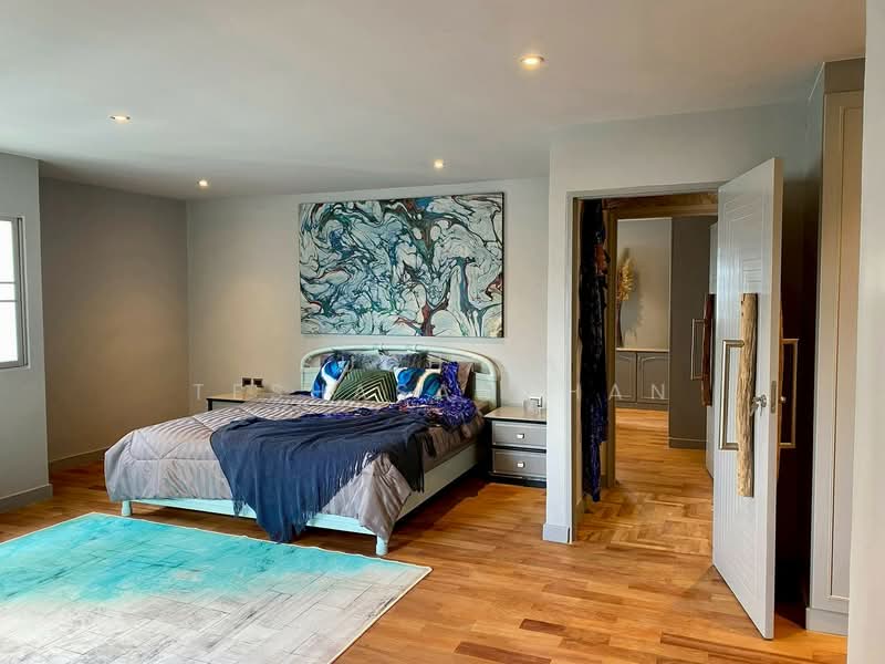 Regent On The Park 3, Bangkok, 185 Soi Sukhumvit 39 Sukhumvit Road, Khlong Tan Nua, Watthana, Bangkok, 3 Bedrooms, 255 sqm, Condo For Rent, by Suchira Teshasamphan, 500377982 - DDproperty.com