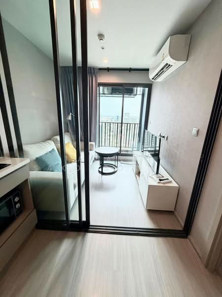 Life Ladprao, Bangkok, 992 Ladprao Road, Jom Phon, Chatuchak, Bangkok, 1 Bedroom, 36 sqm, Condo For Rent, by Tanapat Sakonsontised, 500378005 - DDproperty.com