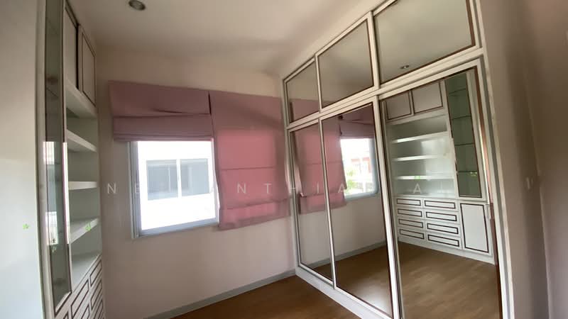 Villa Nova Thepharak หมู่บ้านวิลล่า โนวา เทพารักษ์, สมุทรปราการ, บางพลีใหญ่, บางพลี, สมุทรปราการ, 200 ตร.ม., บ้านเดี่ยว ขาย, โดย Netsanthiah Ai, 500378024 - DDproperty.com
