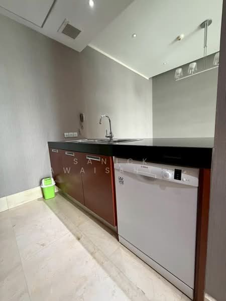 The Infinity, Bangkok, 98 Narathiwatratchanakharin Road, Silom, Bang Rak, Bangkok, 2 Bedrooms, 98 sqm, Condo For Rent, by Sanick Sawaisanyakorn, 500378097 - DDproperty.com