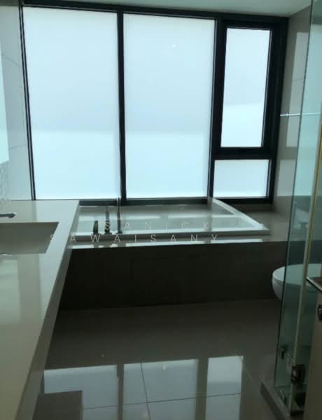 Rhythm Sukhumvit 42, Bangkok, Soi Sukhumvit 42, Sukhumvit Road, Phra Kanong, Khlong Toei, Bangkok, 2 Bedrooms, 80 sqm, Condo For Rent, by Sanick Sawaisanyakorn, 500378100 - DDproperty.com
