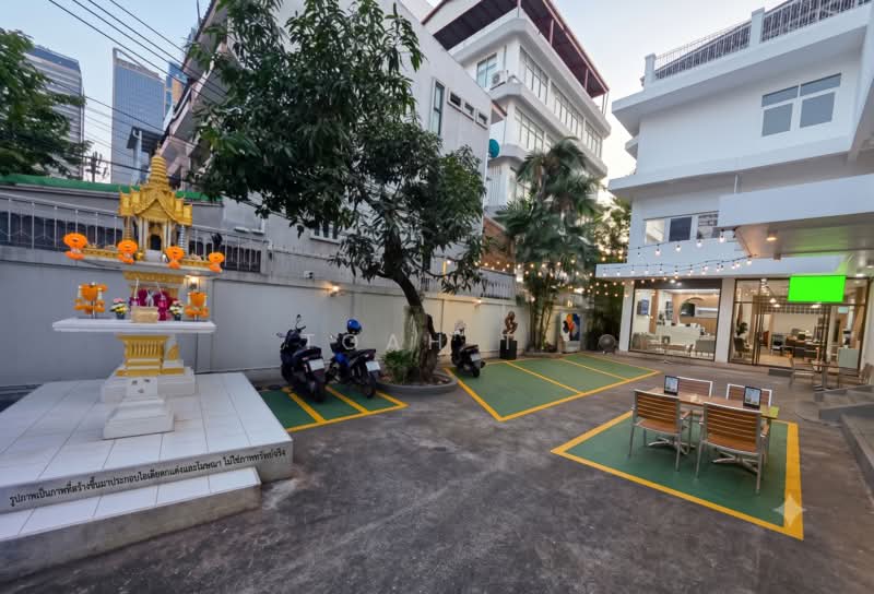 พื้นที่ให้เช่า สีลม สาทร : Space for rent in Silom and Sathorn, Bangkok, Silom, Bang Rak, Bangkok, , 224 sqm, Retail Space For Rent, by TOAH T., 500378141 - DDproperty.com