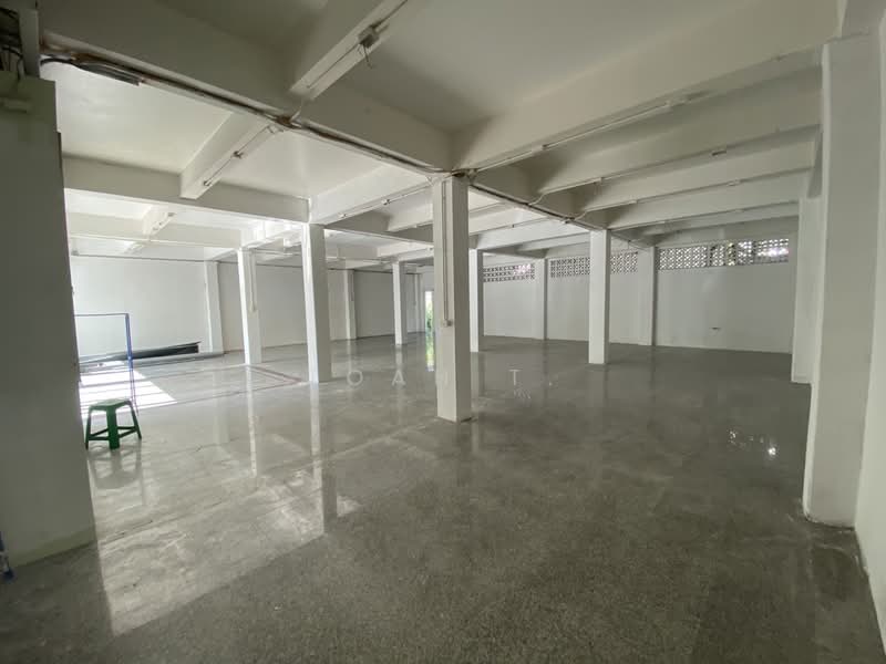 พื้นที่ให้เช่า สีลม สาทร : Space for rent in Silom and Sathorn, กรุงเทพ, สีลม, บางรัก, กรุงเทพ, 224 ตร.ม., พื้นที่ขายของ ให้เช่า, โดย TOAH T., 500378141 - DDproperty.com