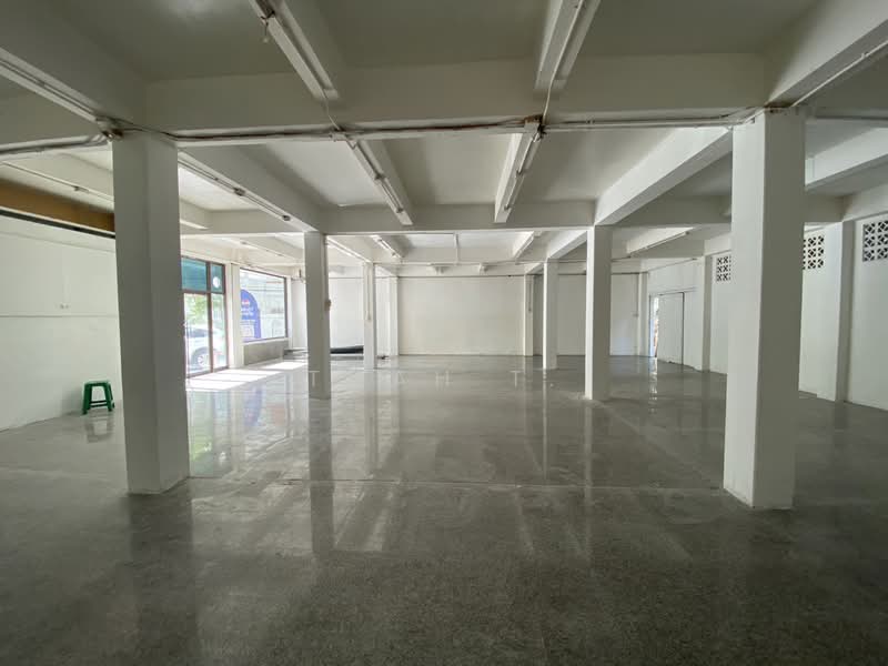 พื้นที่ให้เช่า สีลม สาทร : Space for rent in Silom and Sathorn, กรุงเทพ, สีลม, บางรัก, กรุงเทพ, 224 ตร.ม., พื้นที่ขายของ ให้เช่า, โดย TOAH T., 500378141 - DDproperty.com