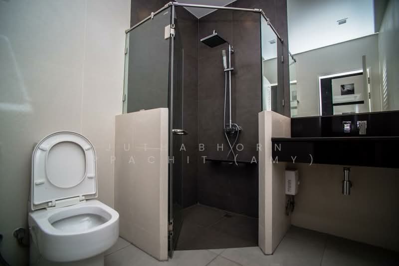 Urbano Absolute Sathon-Taksin, Bangkok, 345 Charoen Nakhon 14/2 Alley, Khlong Ton Sai, Khlong San, Bangkok, 3 Bedrooms, 120 sqm, Condo For Rent, by Juthabhorn Uppachit (Amy), 500378163 - DDproperty.com