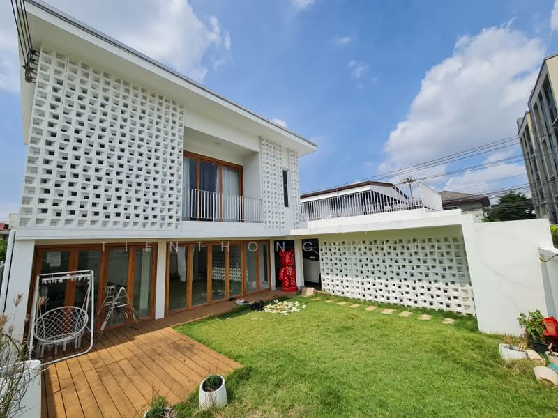 undefined, Bangkok, Hua Mak, Bang Kapi, Bangkok, 5 Bedrooms, 300 sqm, Single Detached House For Sale, by Poomphat Tienthongsakul, 500378165 - DDproperty.com