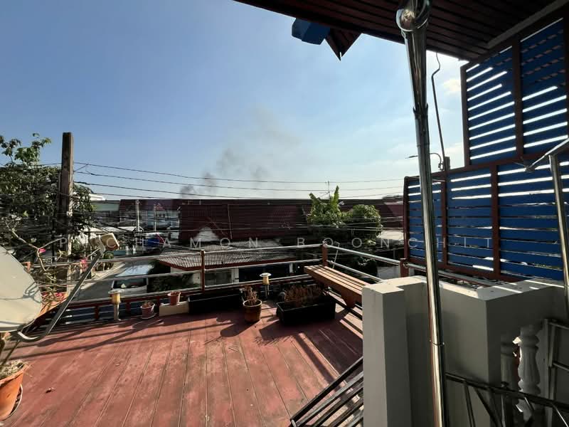 ทาวน์เฮ้าส์ 3-ห้องนอน, กรุงเทพ, ลาดพร้าว, กรุงเทพ, 150 ตร.ม., ทาวน์เฮ้าส์ ขาย, โดย Pichamon Boonchit, 500378168 - DDproperty.com