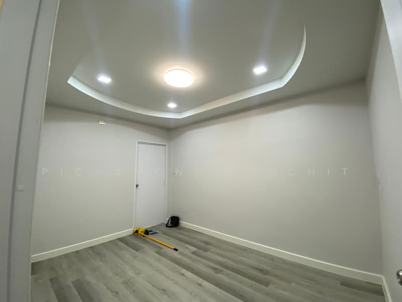 3-BR Townhouse, Bangkok, Nuan Chan, Bueng Kum, Bangkok, 3 Bedrooms, 150 sqm, Townhouse For Sale, by Pichamon Boonchit, 500378176 - DDproperty.com