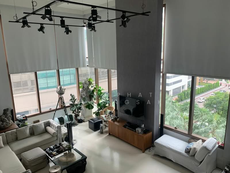 The Emporio Place, Bangkok, 93 Soi Sukhumvit 24, Sukhumvit Road, Khong Tan, Khlong Toei, Bangkok, 3 Bedrooms, 165 sqm, Condo For Sale, by Poomphat Tienthongsakul, 500378196 - DDproperty.com