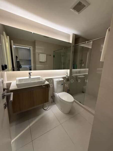 Vtara Sukhumvit 36, Bangkok, 118 Soi Saen Sabai, Phra Kanong, Khlong Toei, Bangkok, 2 Bedrooms, 65 sqm, Condo For Sale, by Jesadakorn Cohn, 500378204 - DDproperty.com