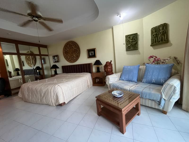View Talay 2, Chon Buri (Pattaya), Thap Phraya Road, Nong Pru, Bang Lamung (Pattaya), Chon Buri (Pattaya), Studio, 37 sqm, Condo For Sale, by Nattasak Poosuwan, 500378235 - DDproperty.com