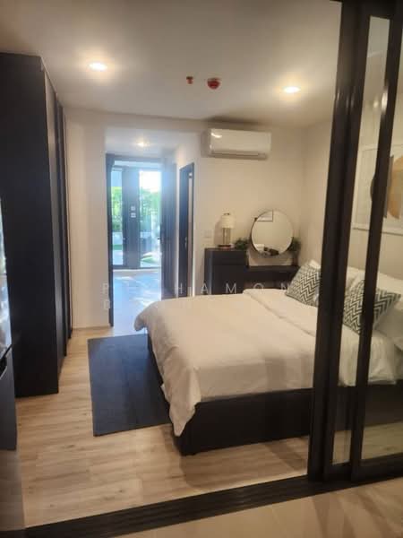 XT Huaikhwang, Bangkok, 244 Ratchadaphisek Road, Huai Khwang, Bangkok, 1 Bedroom, 30 sqm, Condo For Sale, by Pichamon Boonchit, 500378251 - DDproperty.com