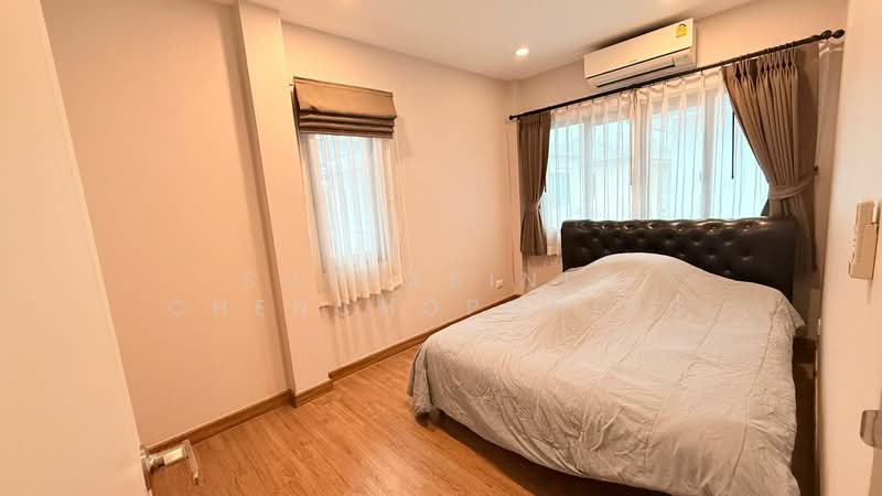 Centro Wongwaen-Chatuchot (เซนโทร วงแหวน-จตุโชติ), กรุงเทพ, ซอยวงศกร 1 ถนนคู่ขนานกาญจนาภิเษก, สามวาตะวันตก, คลองสามวา, กรุงเทพ, 175 ตร.ม., บ้านเดี่ยว ขาย, โดย Suthasinee Chenchopching, 500378293 - DDproperty.com