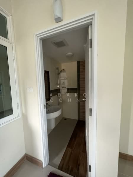 undefined, Bangkok, Nong Kang Plu, Nong Khaem, Bangkok, 4 Bedrooms, 325 sqm, Townhouse For Sale, by Jesadakorn Cohn, 500378296 - DDproperty.com