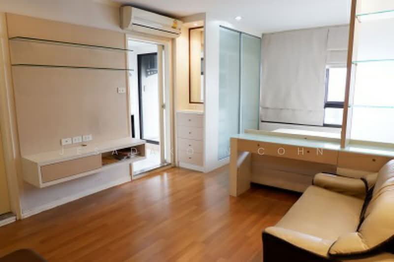 Lumpini Place Pinklao 2, Bangkok, 89 Boromarajonani Road, Arun Amarin, Bangkok Noi, Bangkok, 1 Bedroom, 30 sqm, Condo For Sale, by Jesadakorn Cohn, 500378309 - DDproperty.com