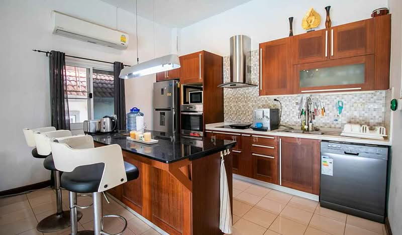 Large family home near Laem Mae Phim Beach, Rayong, Kram, Klaeng, Rayong, 3 Bedrooms, 250 sqm, Single Detached House For Sale, by รัชชานนท์ สุขสมบูรณ์, 500378367 - DDproperty.com