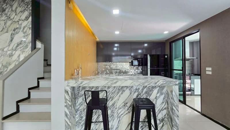 AQ ARBOR Suanluang Rama 9-Pattanakarn, Bangkok, Chaloem Phrakiat Rama 9 Road Soi 48, Dok Mai, Prawet, Bangkok, 4 Bedrooms, 303 sqm, Single Detached House For Sale, by Khun Ja, 500378396 - DDproperty.com
