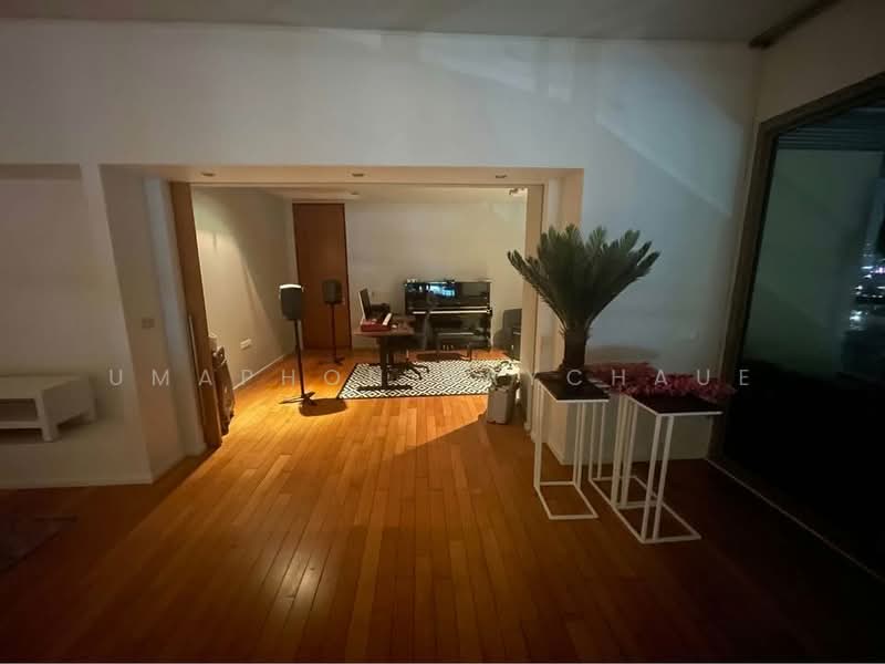 The Lakes, Bangkok, 123 Ratchadaphisek Road, Khlong Toei, Bangkok, 4 Bedrooms, 236 sqm, Condo For Rent, by Umaphon saychaue, 500378434 - DDproperty.com
