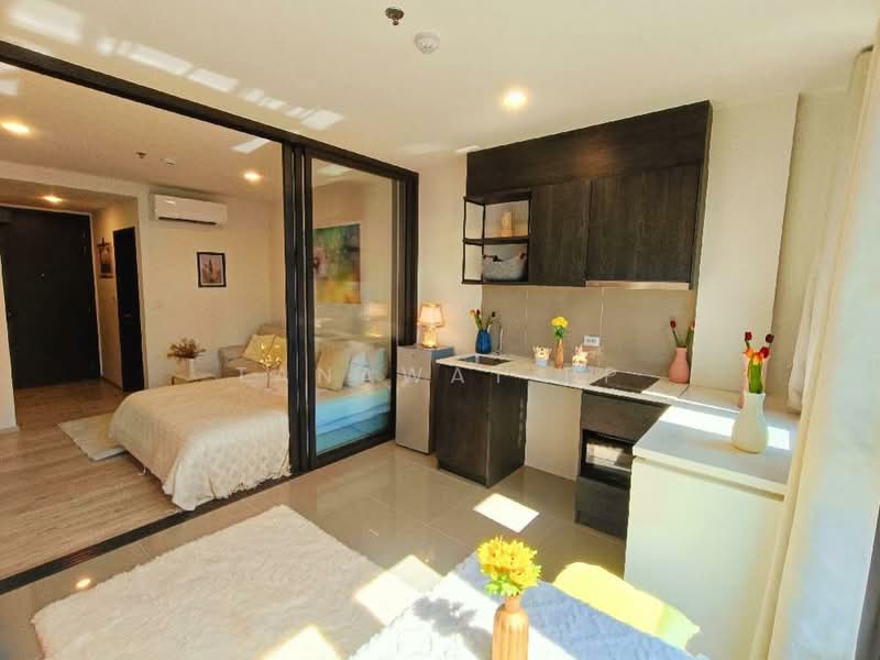 XT Huaikhwang, Bangkok, 244 Ratchadaphisek Road, Huai Khwang, Bangkok, 1 Bedroom, 31 sqm, Condo For Rent, by Tanawat PP, 500378457 - DDproperty.com