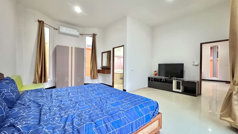 2 Bed Villa near Tara Pattana International School for Rent Only 40k, Chon Buri (Pattaya), Siam Royal View Village, Bang Lamung, Bang Lamung (Pattaya), Chon Buri (Pattaya), 2 Bedrooms, 200 sqm, Villa For Rent, by Siwas Thepphabut, 500378460 - DDproperty.com