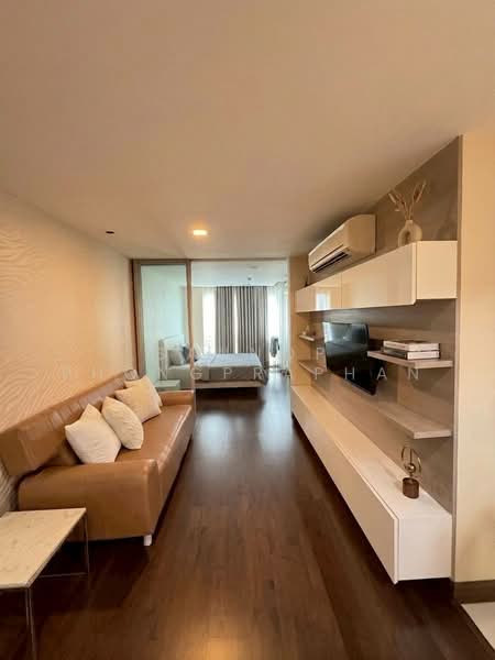 LIV@5 Condominium, Bangkok, 12 Soi Sukumvit 5, Khlongtoei Nua, Watthana, Bangkok, 1 Bedroom, 39 sqm, Condo For Rent, by Sannop Phongpraphan, 500378584 - DDproperty.com