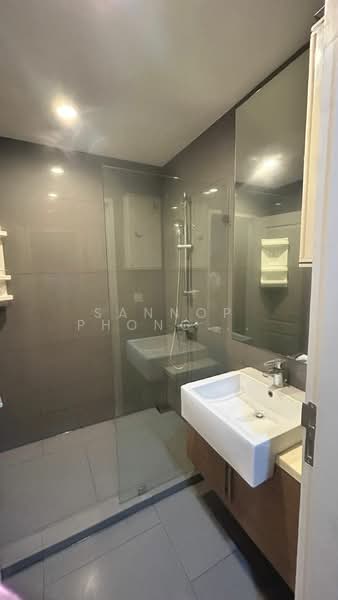 Noble Revo Silom, Bangkok, 88 Soi Surasak Surasak Road, Silom, Bang Rak, Bangkok, 1 Bedroom, 24 sqm, Condo For Rent, by Sannop Phongpraphan, 500378647 - DDproperty.com