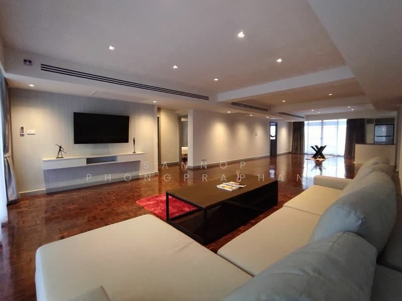 Villa Bajaj, Bangkok, Soi Sukhumvit 19, Khlongtoei Nua, Watthana, Bangkok, 3 Bedrooms, 240 sqm, Condo For Rent, by Sannop Phongpraphan, 500378735 - DDproperty.com
