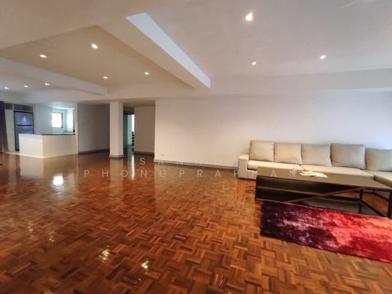 Villa Bajaj, Bangkok, Soi Sukhumvit 19, Khlongtoei Nua, Watthana, Bangkok, 3 Bedrooms, 240 sqm, Condo For Rent, by Sannop Phongpraphan, 500378735 - DDproperty.com