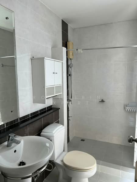 Baan Klang Muang British Town Srinakarin, Samut Prakan, Soi Baan Klang Muang British Town Srinakarin, Bang Kaeo, Bang Plee, Samut Prakan, 3 Bedrooms, 350 sqm, Townhouse For Rent, by Rosesirin Expert, 500378836 - DDproperty.com