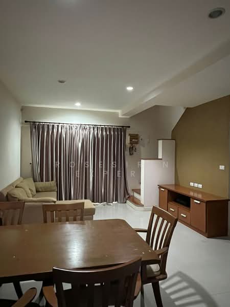 Baan Klang Muang British Town Srinakarin : บ้านกลางเมือง บริติช ทาวน์ ศรีนครินทร์, สมุทรปราการ, ซอยบ้านกลางเมือง บริติช ทาวน์ ศรีนครินทร์, บางแก้ว, บางพลี, สมุทรปราการ, 350 ตร.ม., ทาวน์เฮ้าส์ ให้เช่า, โดย Rosesirin Expert, 500378836 - DDproperty.com