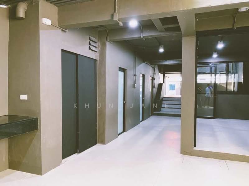 Home Office for Rent in Rama 9 (SPSJP442), Bangkok, พระราม 9 ซอย 17, Bang Kapi, Huai Khwang, Bangkok, 5 Bedrooms, 350 sqm, Townhouse For Rent, by Khun Jane, 500378882 - DDproperty.com
