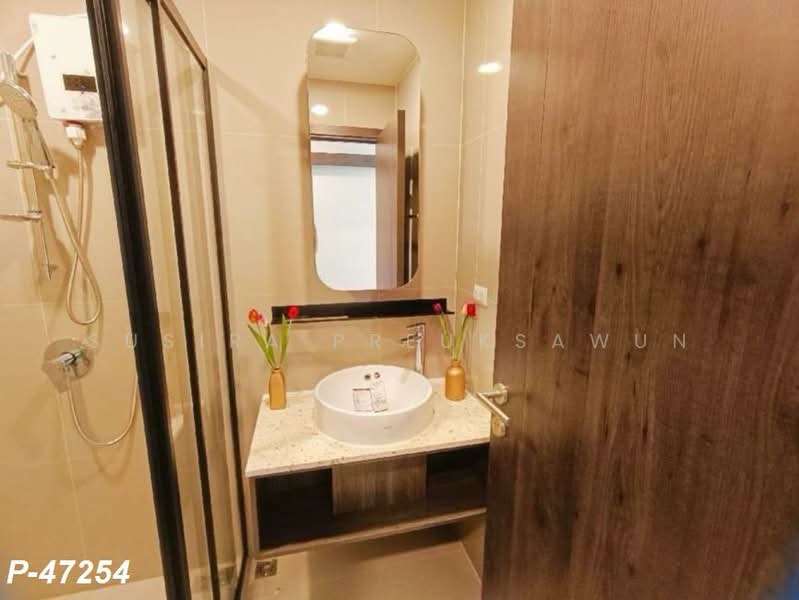 XT Huaikhwang, Bangkok, 244 Ratchadaphisek Road, Huai Khwang, Bangkok, 1 Bedroom, 33 sqm, Condo For Rent, by Susira Preuksawun, 500378917 - DDproperty.com