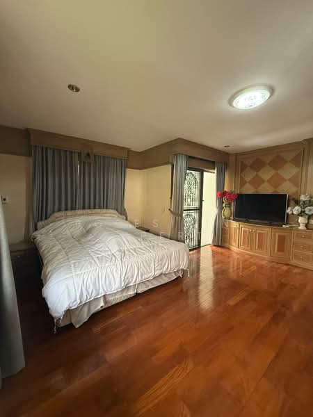 Moobaan Tararom Huamark, Bangkok, Tararom Huamark Soi 1, Phlapphla, Wang Thonglang, Bangkok, 3 Bedrooms, 240 sqm, Single Detached House For Rent, by Rosesirin Expert, 500378929 - DDproperty.com