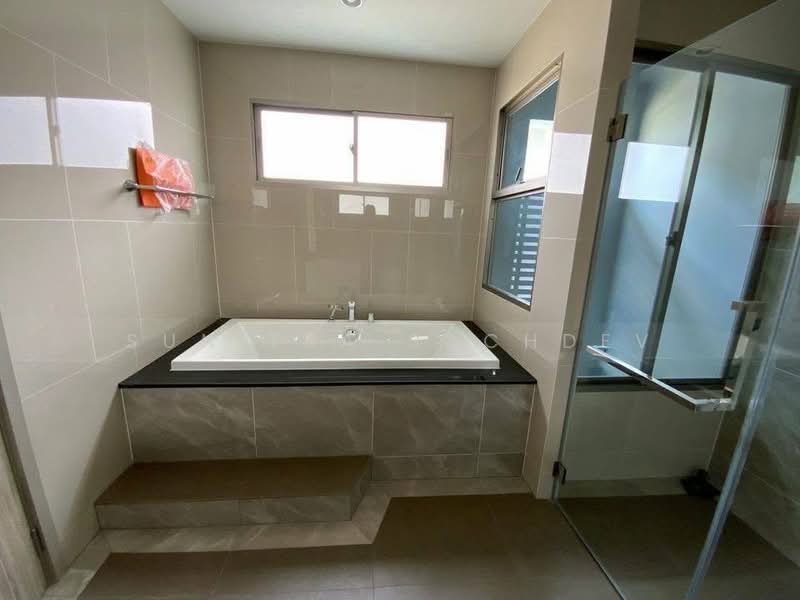 The Palm Bangna - wongwean, Bangkok, Dok Mai, Prawet, Bangkok, 5 Bedrooms, 315 sqm, Single Detached House For Rent, by Sunitra Sachdev, 500378974 - DDproperty.com