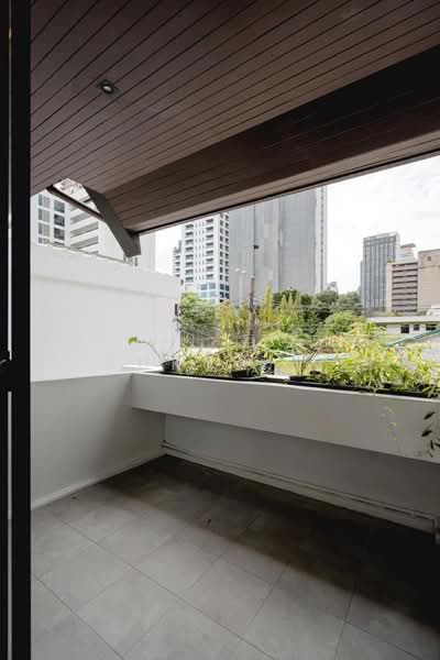 3-BR Townhouse, Bangkok, Khlong Tan Nua, Watthana, Bangkok, 3 Bedrooms, 300 sqm, Townhouse For Sale, by Pemika Aukkaraleekul, 500378982 - DDproperty.com