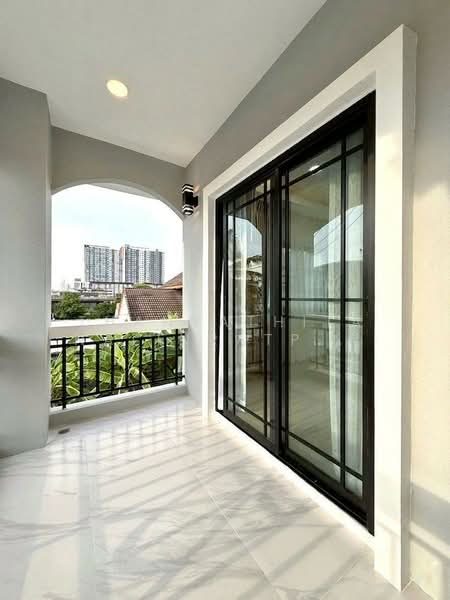 หมู่บ้าน ทิพธนา เพชรเกษม 55, กรุงเทพ, หลักสอง, บางแค, กรุงเทพ, 250 ตร.ม., บ้านเดี่ยว ขาย, โดย Thanyathita Nalinratphokin, 500379054 - DDproperty.com