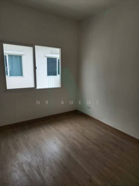 Gusto Petchakasem 69-Kanchanapisek, Bangkok, 89 Road along Khlong Phasi Charoen, southern side, Nong Kham, Nong Khaem, Bangkok, 3 Bedrooms, 110 sqm, Townhouse For Sale, by NR AGENT, 500379079 - DDproperty.com