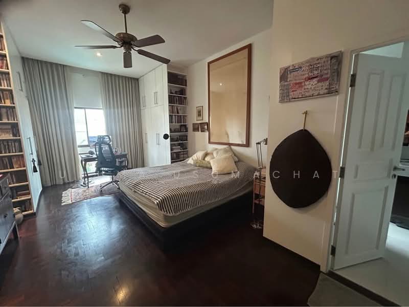 Castle Hill Mansion, Bangkok, 12 Ekkamai 6 Alley, Phra Kanong Nua, Watthana, Bangkok, 3 Bedrooms, 326 sqm, Condo For Sale, by Usuma Usumachat, 500379109 - DDproperty.com