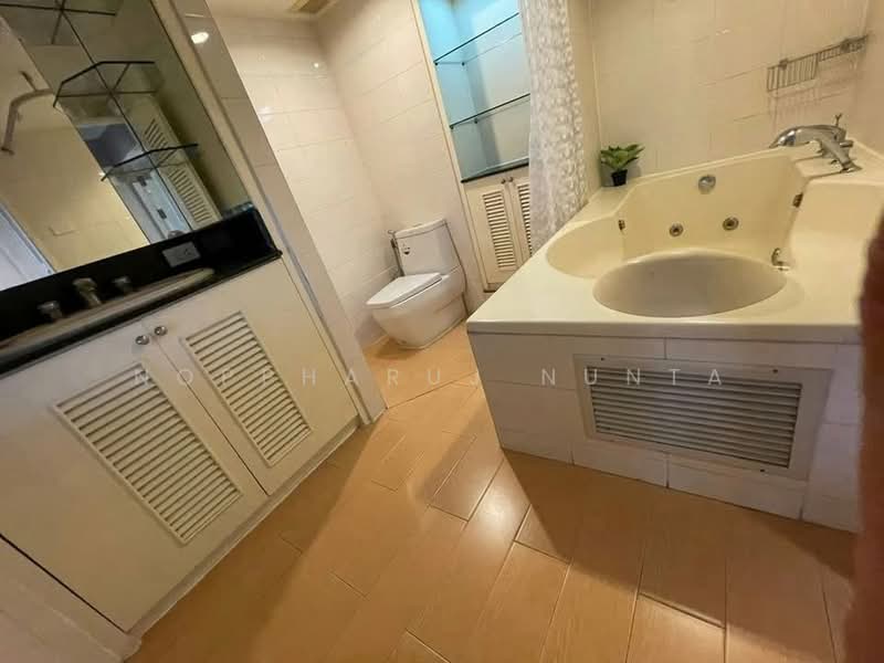 Supalai Place Sukhumvit 39, Bangkok, 175-179 Soi Sukhumvit 39 Sukhumvit Road, Khlong Tan Nua, Watthana, Bangkok, 2 Bedrooms, 142 sqm, Condo For Sale, by Noppharuj Nunta, 500379133 - DDproperty.com