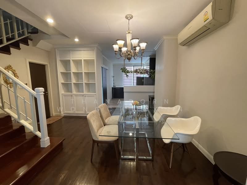 Leticia Rama 9, Bangkok, Soi Rama 9 17, Bang Kapi, Huai Khwang, Bangkok, 3 Bedrooms, 190 sqm, Condo For Rent, by Thanaporn Wongcharoen, 500379156 - DDproperty.com