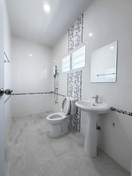 A house for rent near Big C Mae Hia, Chiang Mai Rental Price:15,000THB/month Property ID: No.9H1066, Chiang Mai, San Phak Wan, Hang Dong, Chiang Mai, 4 Bedrooms, 150 sqm, Single Detached House For Rent, by Baandeedee Chiangmai, 500379174 - DDproperty.com
