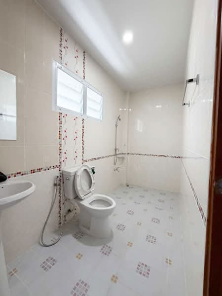 A house for rent near Big C Mae Hia, Chiang Mai Rental Price:15,000THB/month Property ID: No.9H1066, Chiang Mai, San Phak Wan, Hang Dong, Chiang Mai, 4 Bedrooms, 150 sqm, Single Detached House For Rent, by Baandeedee Chiangmai, 500379174 - DDproperty.com