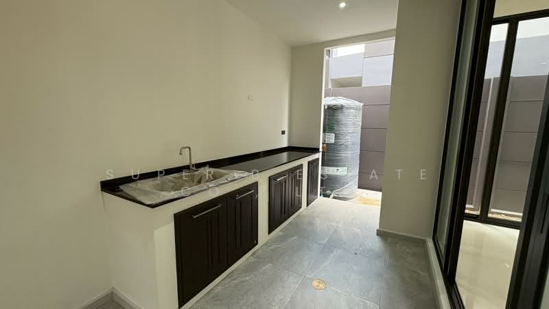 Feel Town Lat Phrao 101, Bangkok, ลาดพร้าว, Khlong Chaokhun Sing, Wang Thonglang, Bangkok, 4 Bedrooms, 270 sqm, Single Detached House For Sale, by Super B Estate Co., Ltd, 500379216 - DDproperty.com