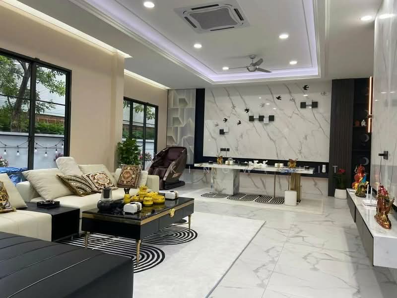 Grand Bangkok Boulevard Sukhumvit, Samut Prakan, Bearing-Lasalle Road, Samrong Nua, Muang Samut Prakarn, Samut Prakan, 4 Bedrooms, 531 sqm, Single Detached House For Sale, by Areeya Kingwichit, 500379228 - DDproperty.com