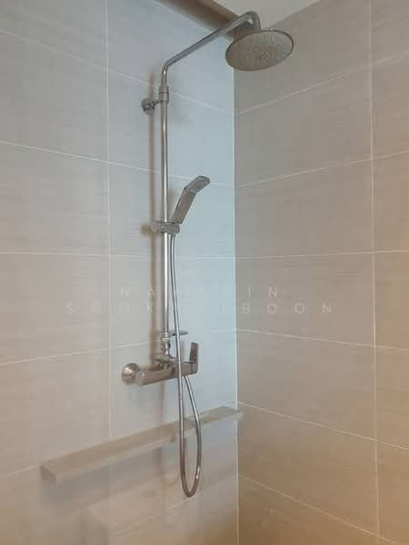 Siri At Sukhumvit, Bangkok, 902 Sukhumvit Road, Phra Kanong, Khlong Toei, Bangkok, 1 Bedroom, 53 sqm, Condo For Rent, by Nakarin Sookpaiboon, 500379327 - DDproperty.com