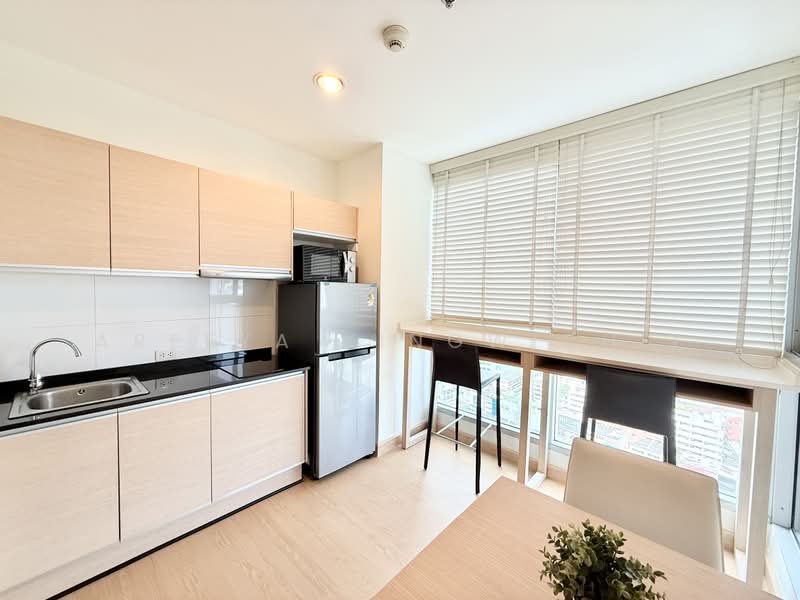 Rhythm Ratchada, Bangkok, 558 Ratchadaphisek Road, Samsen Nok, Huai Khwang, Bangkok, 1 Bedroom, 45 sqm, Condo For Rent, by Areeya Kingwichit, 500379399 - DDproperty.com